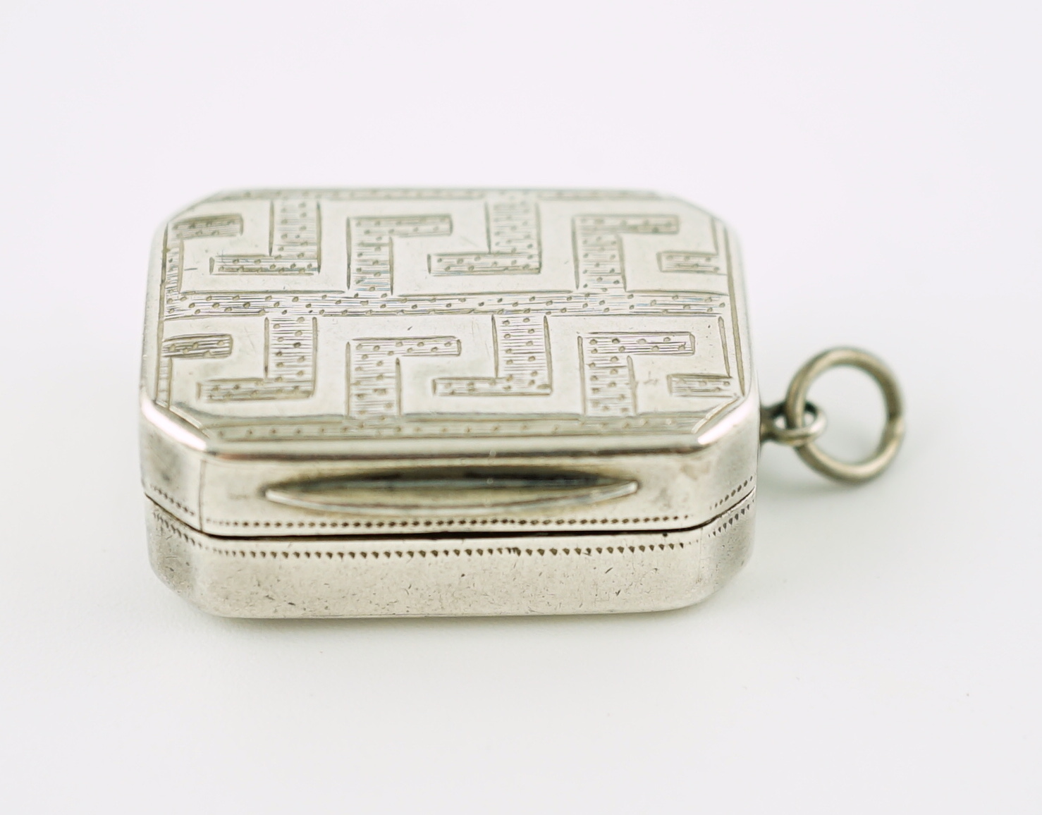 BATTLE OF TRAFALGAR- A George III silver rectangular vinaigrette with canted corners, by Matthew Linwood